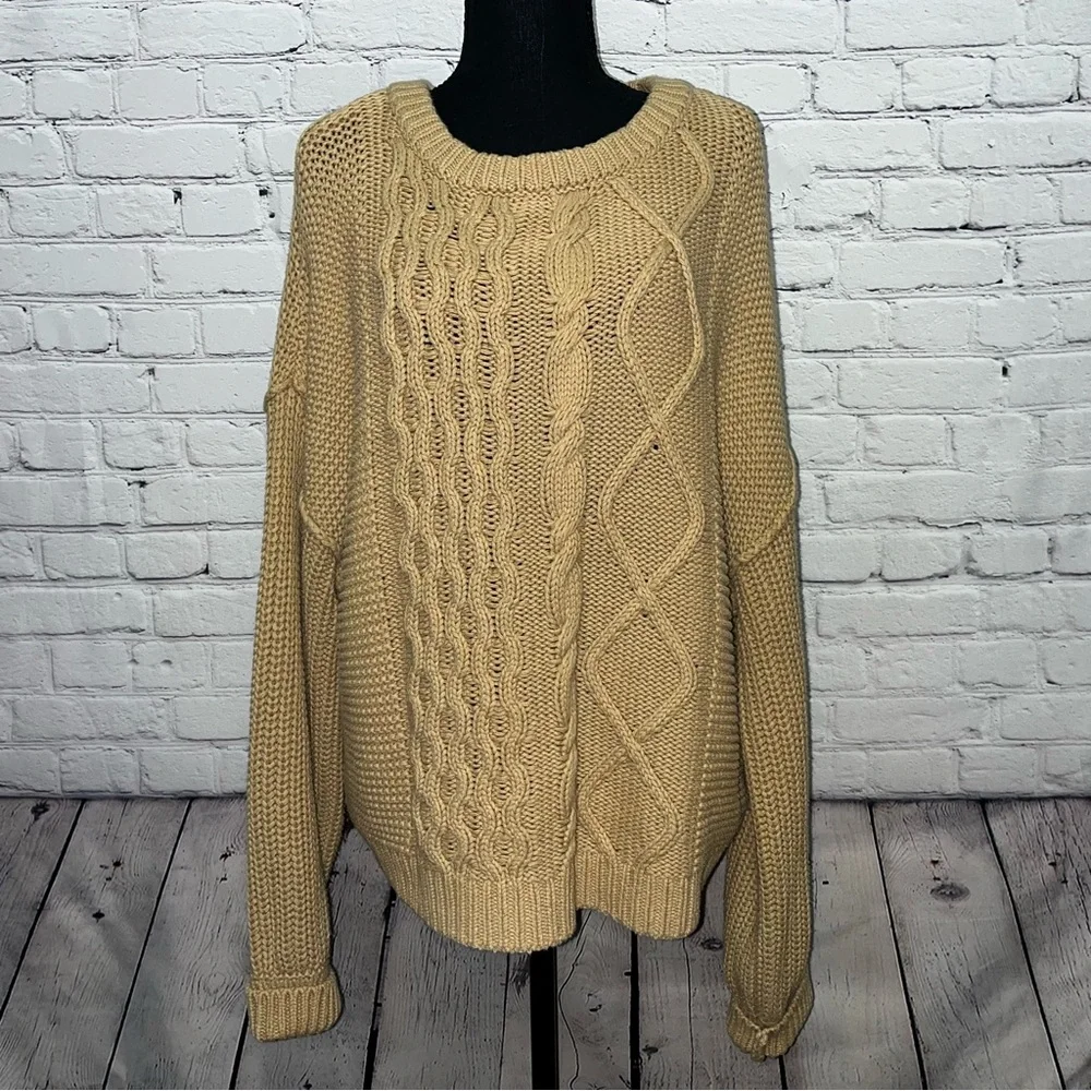 Free People Dream Cable Knit Crewneck Sweater Size Large Unisex - Picture 12 of 12